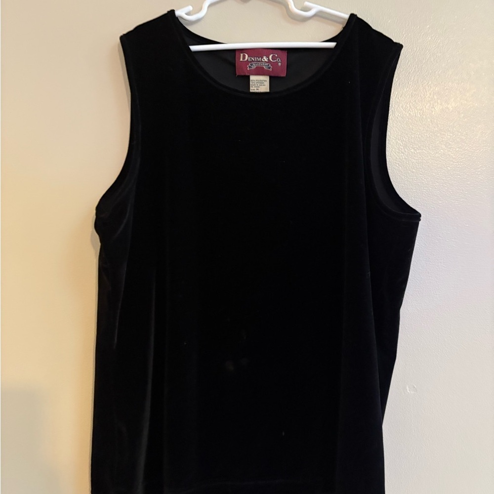 Denim&Co Classic Black Top